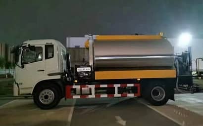 Safe operation procedures of asphalt spreaders